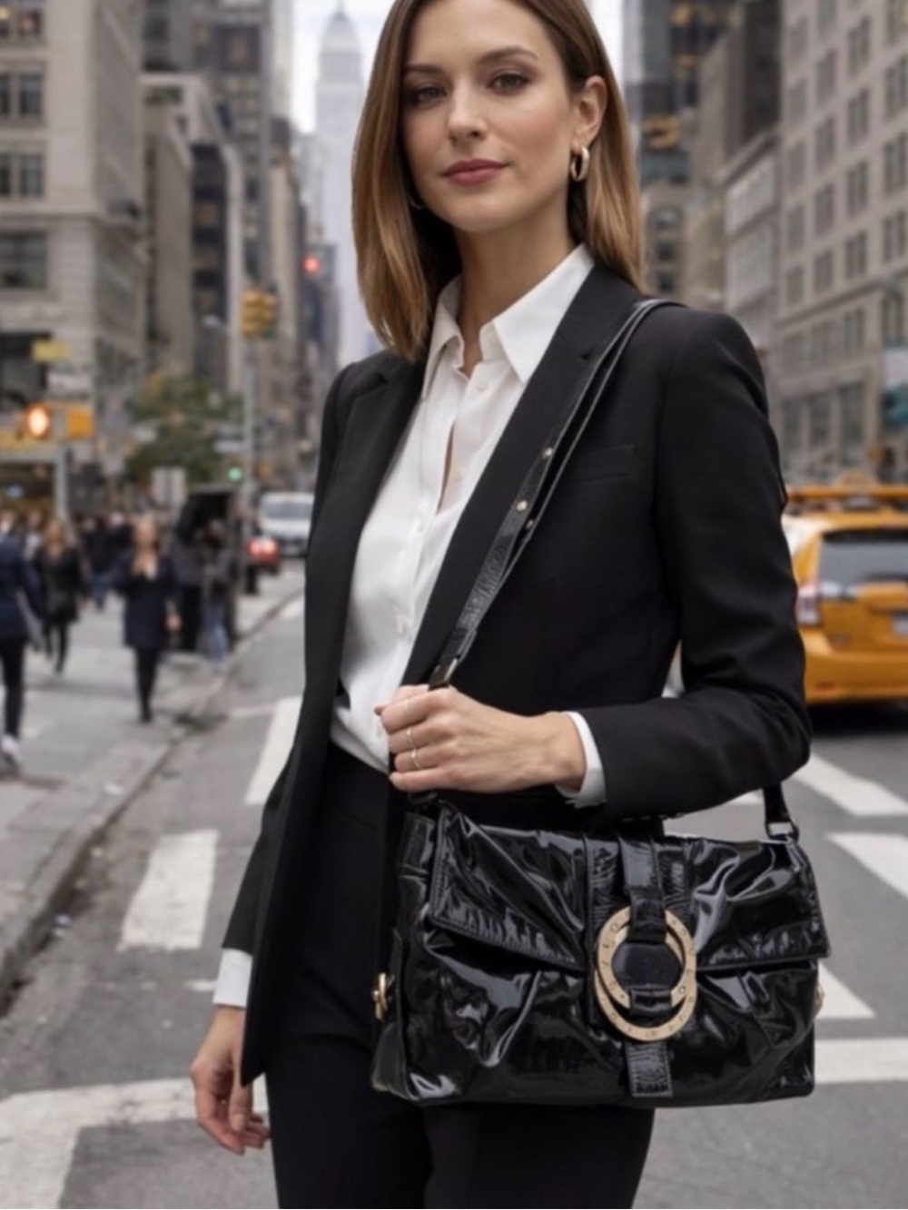 Bvlgari chandra vintage shoulder black bag patent leather